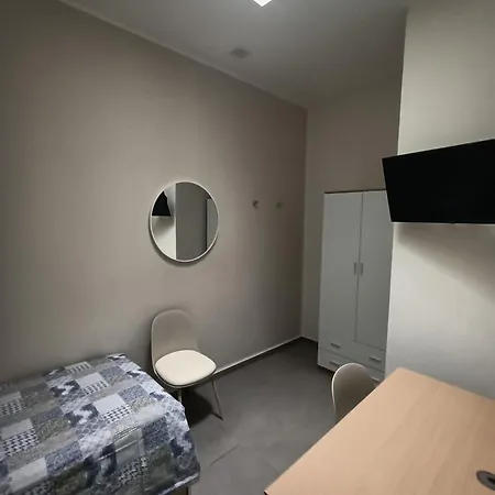 Giulio - House